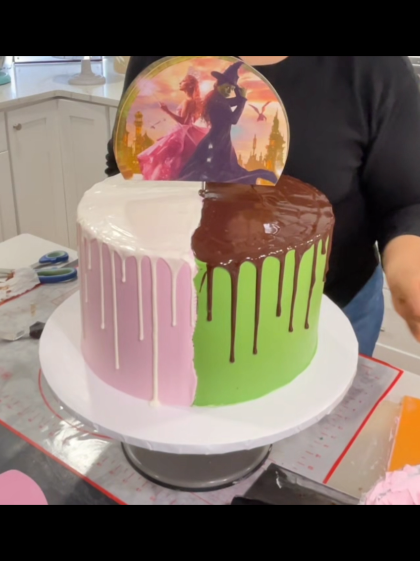 #cakedecorating #cake #foodtiktokcake #cake2025 