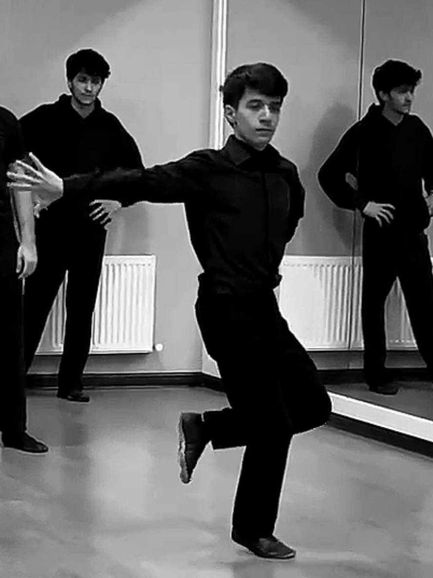 Lezginka🧧 #mirror #dance #academy #team #lezginka 