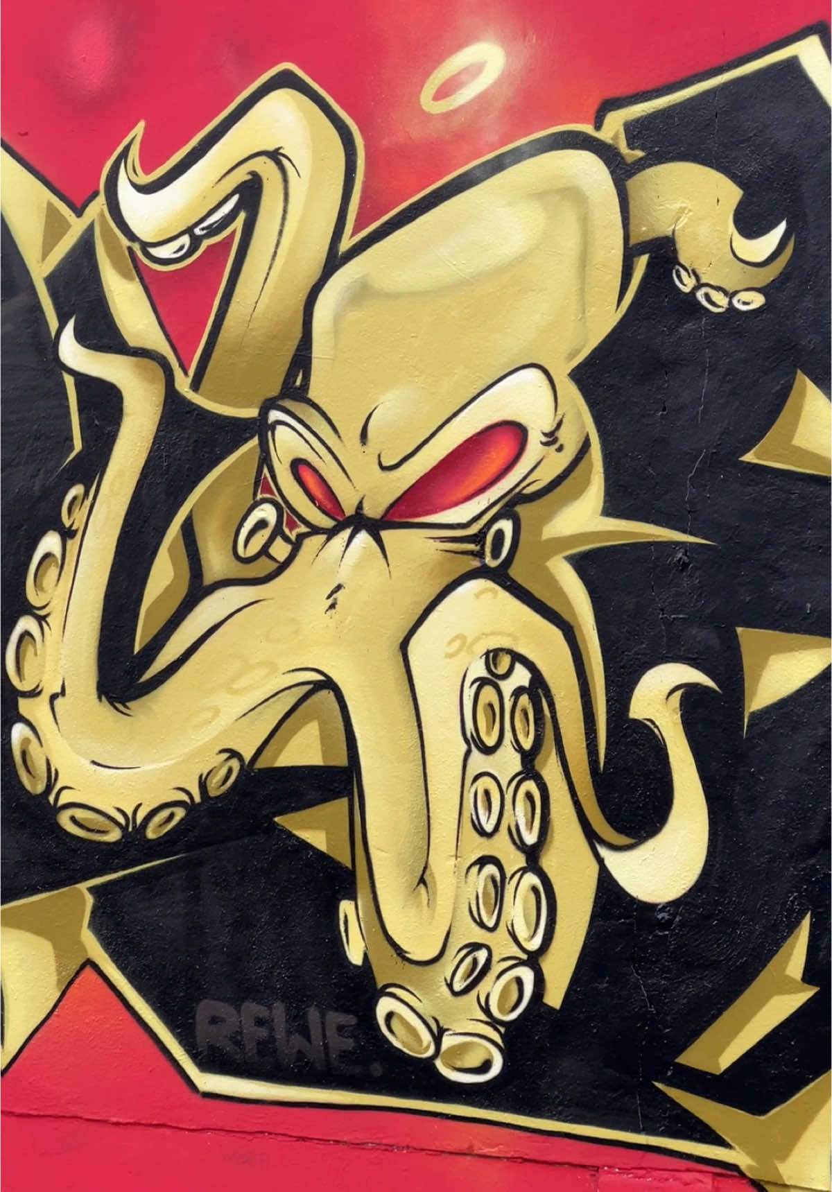 💛🖤❤️ #fyp #fyfyfyfy #page #foryoupage #fypage #graffiti #graffititiktok #graffititutorial #graffitiwildstyle #octubus #graffitiwildstyle #graffitiartist #german #zwickau #halloffame #rtn #rewe #wildstyle #graffititag #graffitibombing #graffitiletters #grafftok #howto #tutorial