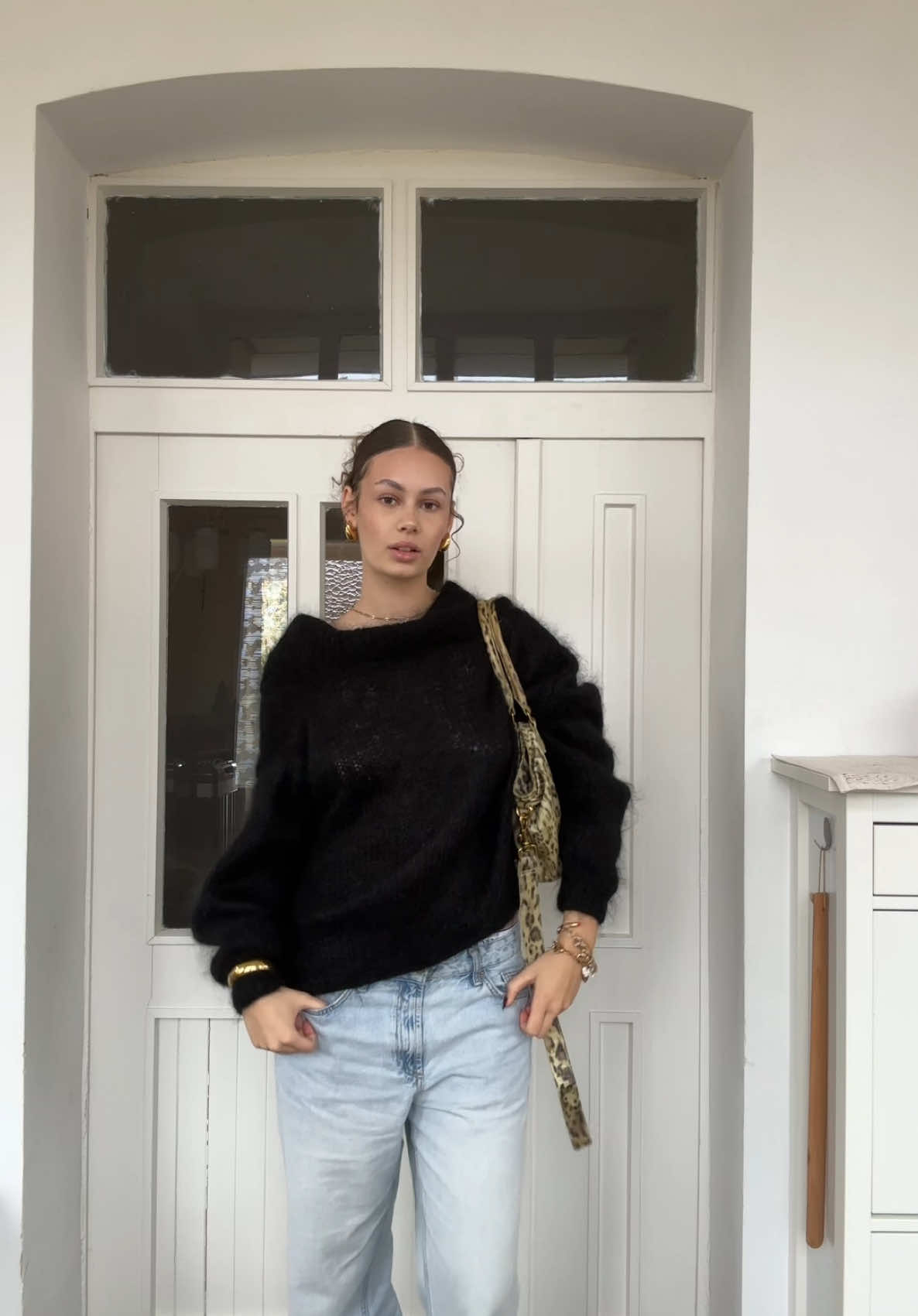 Wearing clothes the wrong way>> #fashiontiktok #outfitinspo #outfitideas #outfit 