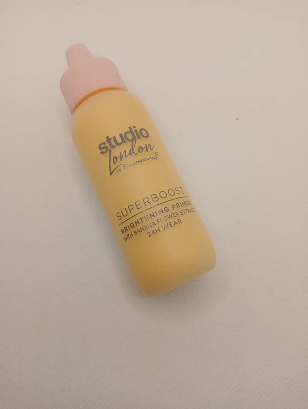 💖 SUPERDRUG 💖 💖 SUPERDRUG COMMUNITY 💖 💖 STUDIO LONDON 💖 SUPERBOOST FACE MILK PRIMER BANANA This primer is blended with Banana Flower Extract  Applied easily leaving skin feeling nourished. Skin is left looking brighter and keeps make up in place all day. Brightening Primer for a lovely glow  Hey! Come join me on the Superdrug community with my code 140371826! https://community.superdrug.com?referralCode=140371826 @superdrug  @superdrugcustomercommunity  #superdrugcustomercommunity  #sdcustomercommunity  #superdrugstudioprimers  #studioprimer  #brightening  #banana #bananaflowerextract #primers #testandreview  #gifted  #ad
