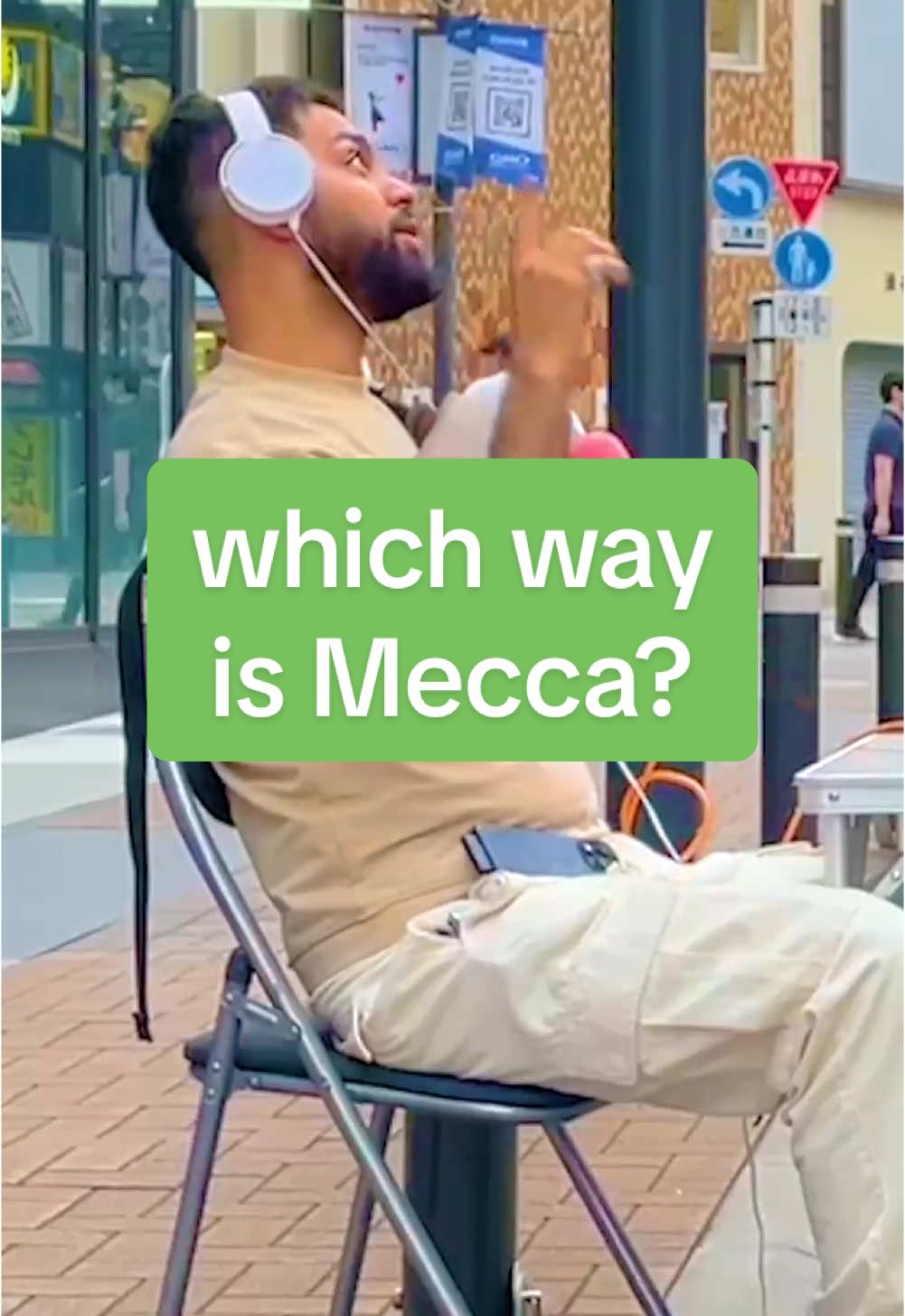 which way is Mecca? full interview on our very good new episode in Tokyo! go watch or listen now! #podcast #mecca #muslim #kuwait #islam #tokyo #japan 