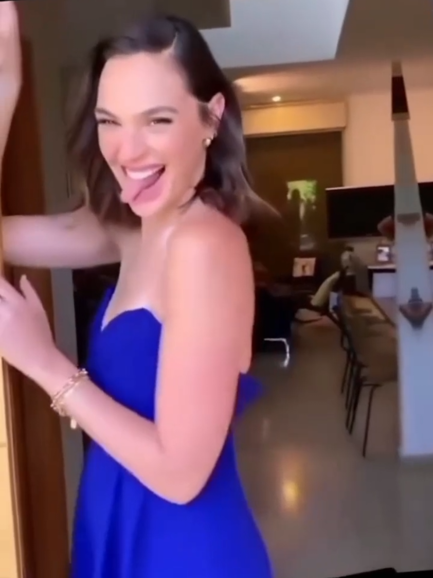 Gal Gadot 🥰😍🥰  #galgadot #beautiful #actress #beautysmiles #sweet #inquisitivedevil 