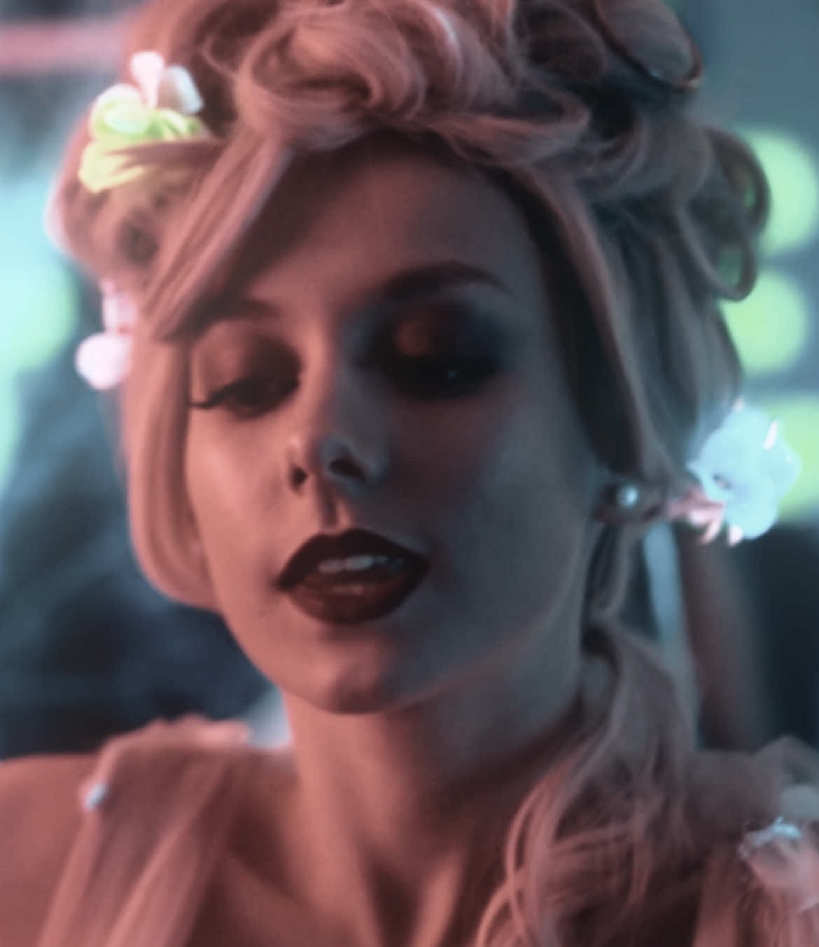 editing carla in every season 2/3 aka her best season  [ac @☆, cc szliux, scp kitwalke7]  #carlaroson #carlarosonedit #carlaelite #esterexposito #esterexpositoedit #elite #eliteedit #elitenetflix #viral #fyp 