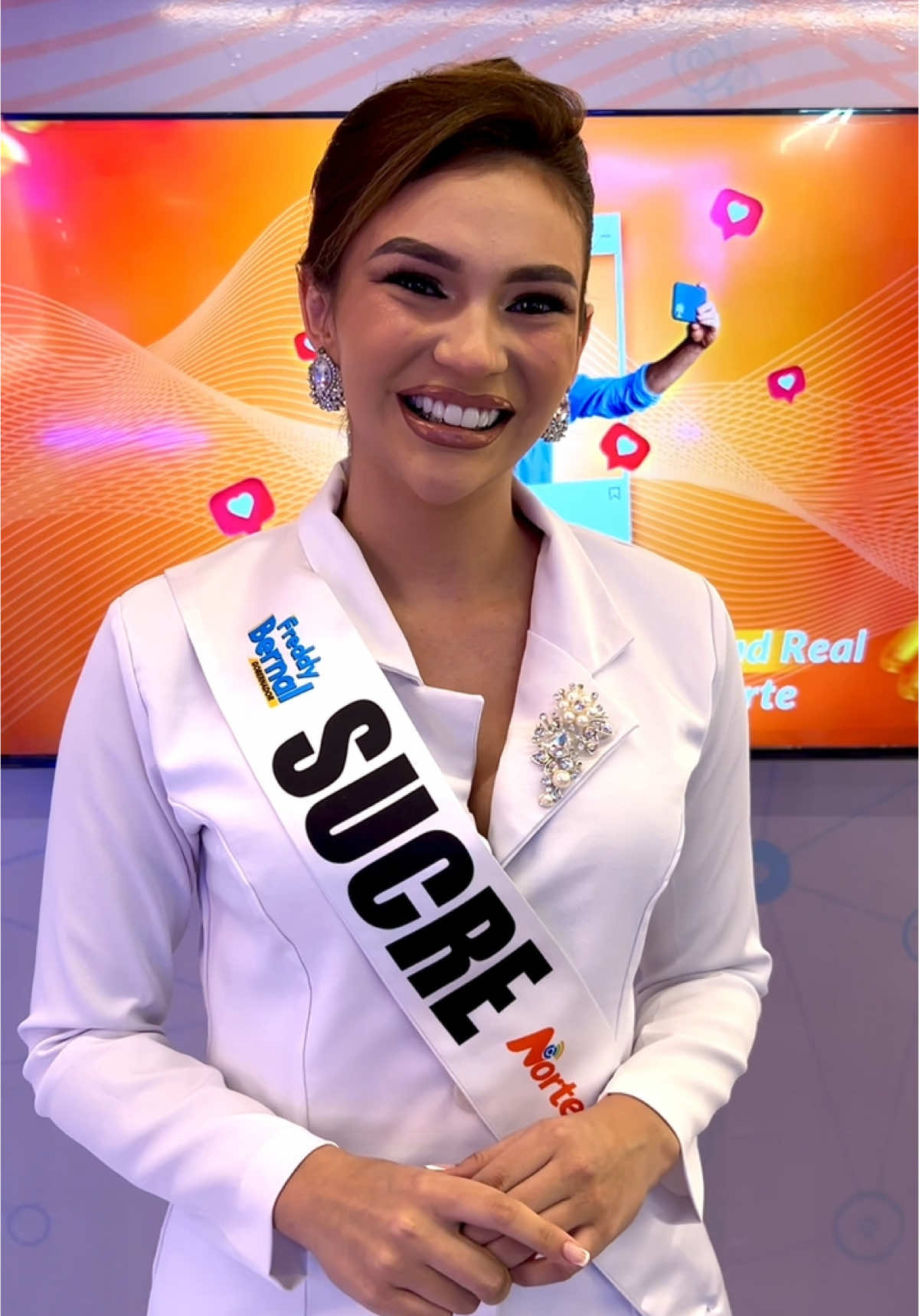 Ronda de Preguntas Random con las aspirantes a al corona de la Feria Internacional de San Sebastián  2025 👑👸🏻 Rosbely representante de Sucre 📍