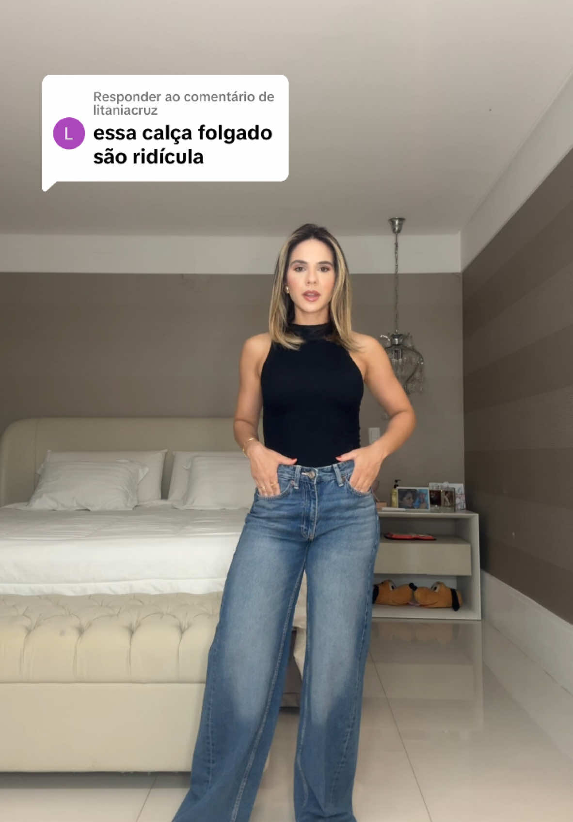 Respondendo a @litaniacruz eu tinha a mesma opinião até encontrar a calça larga na modelagem perfeita! 🤩  #calcajeans #zara #calcafeminina 