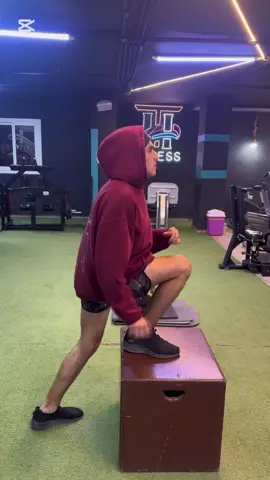 If you’re ready to start your journey of improvement, message us, and we’ll send you all the details! Follow us and stay tuned for upcoming videos. 📍Our Locations: 	•	New Cairo (Tagamoa) 	•	Nasr City #Swimming #StrengthConditioning #FitnessForSwimmers #DrylandTraining #ExplosivePower #EnduranceTraining #AthleteDevelopment