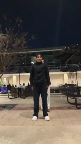 Had to run this back 😮‍💨 @alisha #dancing #dance #dancer #desi #brown #indian #browngirl #desitiktok #browntiktok 