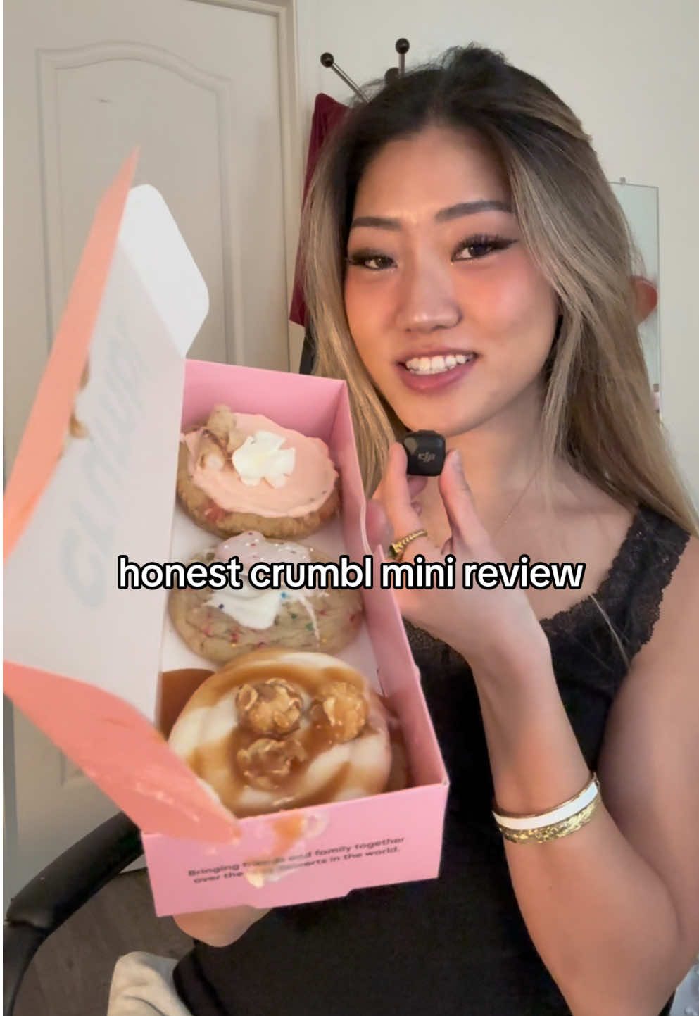GO GET THE ROBS BACKSTAGE CARAMEL POPCORN COOKIE WHILE YOU STILL CAN @Crumbl  #crumblecookie #crumblecookiereview #mukbang #crumblcookiesoftheweek #crumbl 
