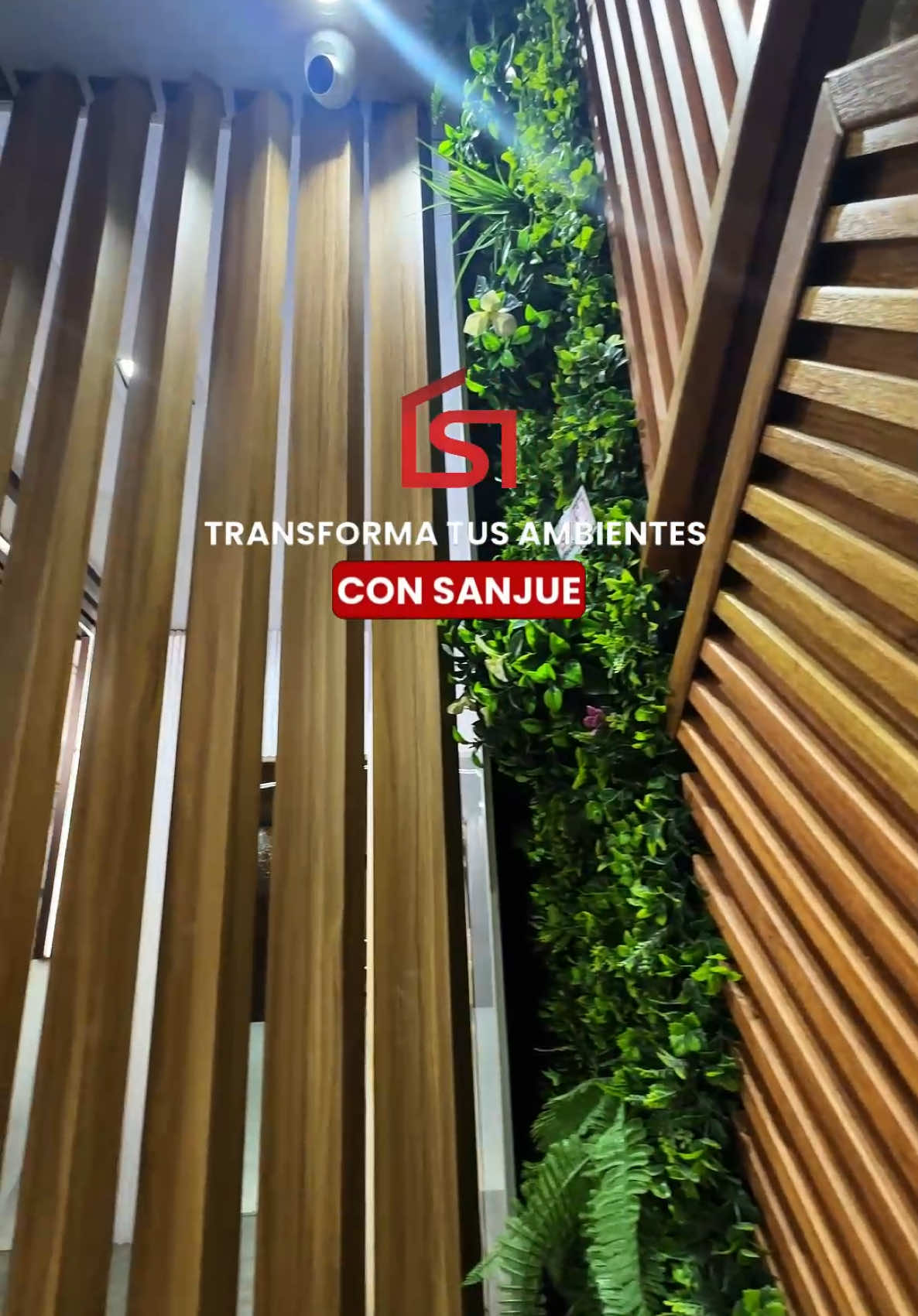 ¡Divide tus espacios con elegancia con nuestras Pérgolas de División Ciprés de Sanjue! 🌿✨ • Diseño versátil : Ideal para interiores y exteriores 🏠🌳 • Fácil instalación : Transforma tus áreas en poco tiempo 🛠️⚡ • Bajo mantenimiento : Disfruta de un espacio impecable sin complicaciones 🧹✨ Crea ambientes únicos y funcionales en tu hogar u oficina con estilo y calidad. 😍🔝 ¡Visita una de nuestras 7 sucursales y elige la pérgola perfecta para ti! 🏬🚀