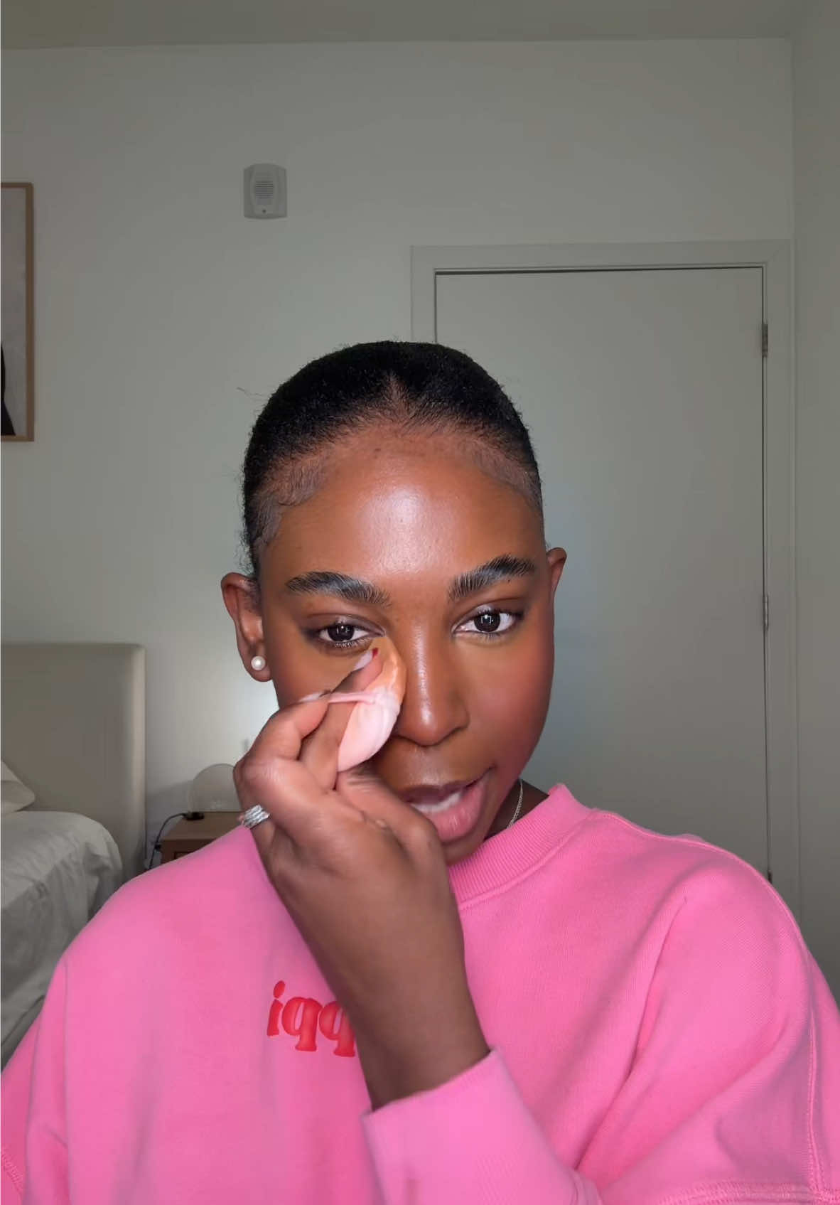 I lowkey think there’s levels to the attachment styles because I lowkey just go through waves if that makes sense?? #chitchatgrwm #grwmmakeup #attachmentstyle #storytimemakeup 