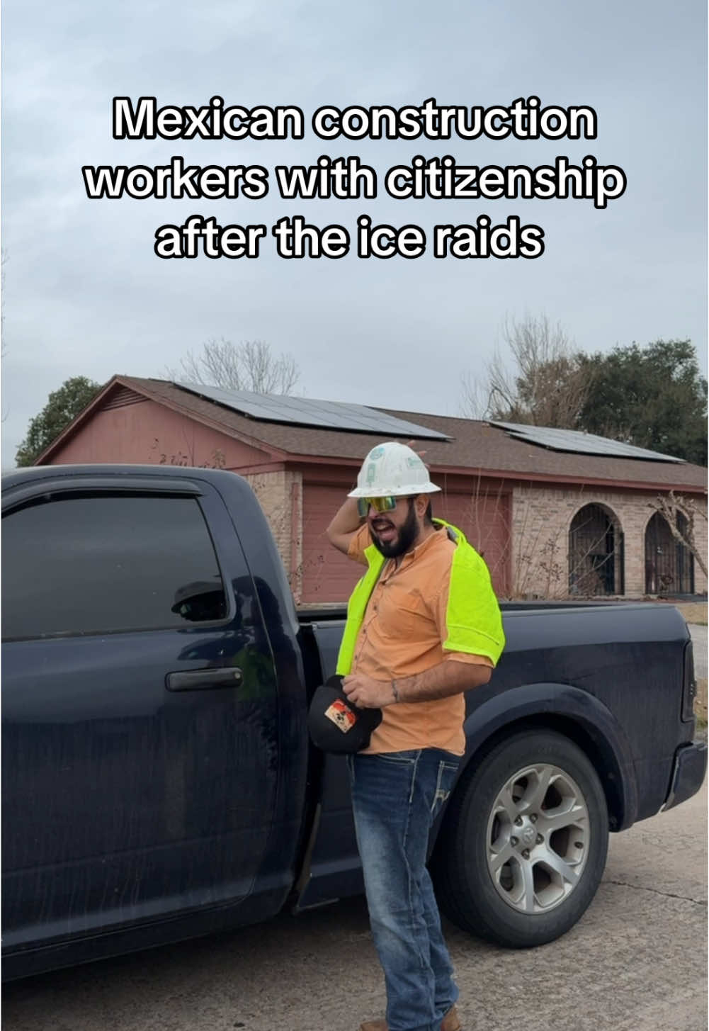 You can’t fire me 😂😂😂👷🏽👷🏽🚧 #construction #work #raise #raid #worker #mexican 