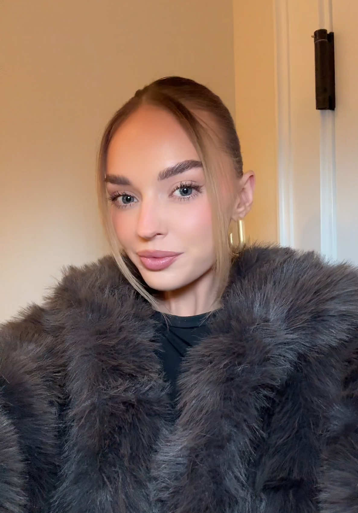 Moms night out with @seintofficial 🫶🏼💋 #MomsofTikTok ##tranistion