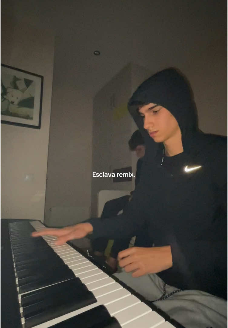 Esclava remix - Bryant Myers,  Anonimus, Anuel AA, Almighty #piano 