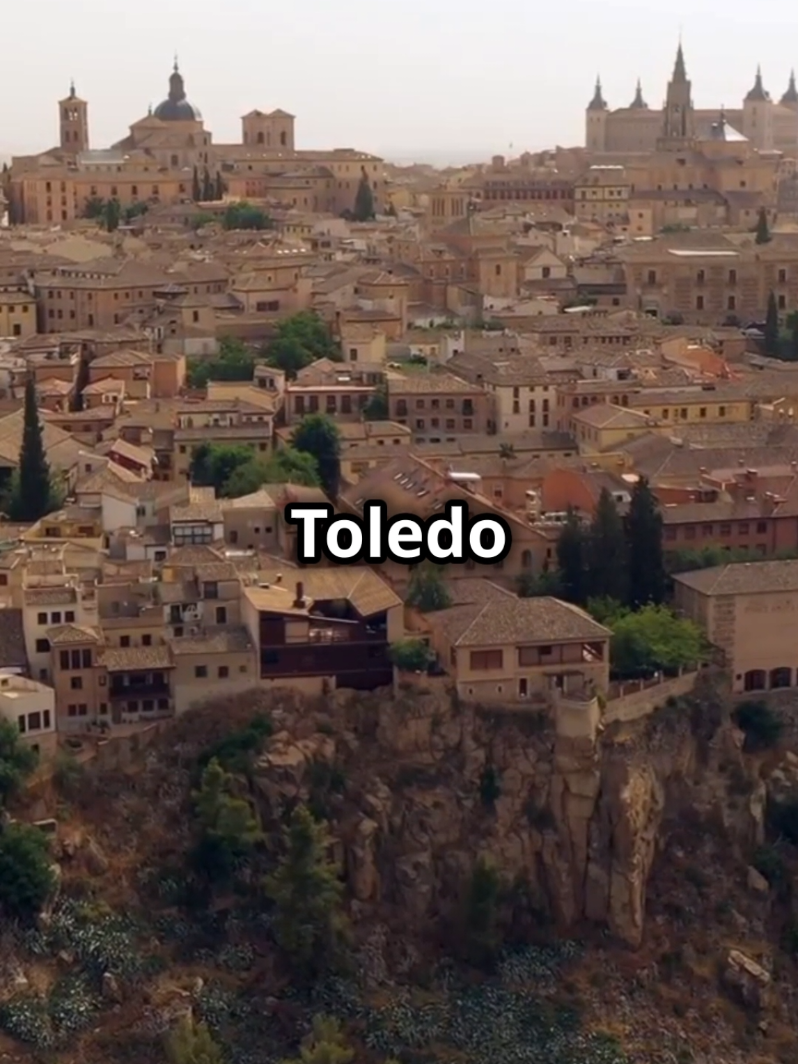 🏰✨ TOLEDO: The City of Three Cultures in 60 Seconds ⏳🌟 Discover the incredible history of Toledo 🏰, where Christians, Muslims and Jews lived together, leaving a unique cultural legacy. Learn why it is called the 'City of Three Cultures' in less than a minute. Ideal for history lovers and tourism.  #Toledo #History  #HistoryOfSpain #ThreeCultures #Cultural #travel #viralvideo #viraltiktok 