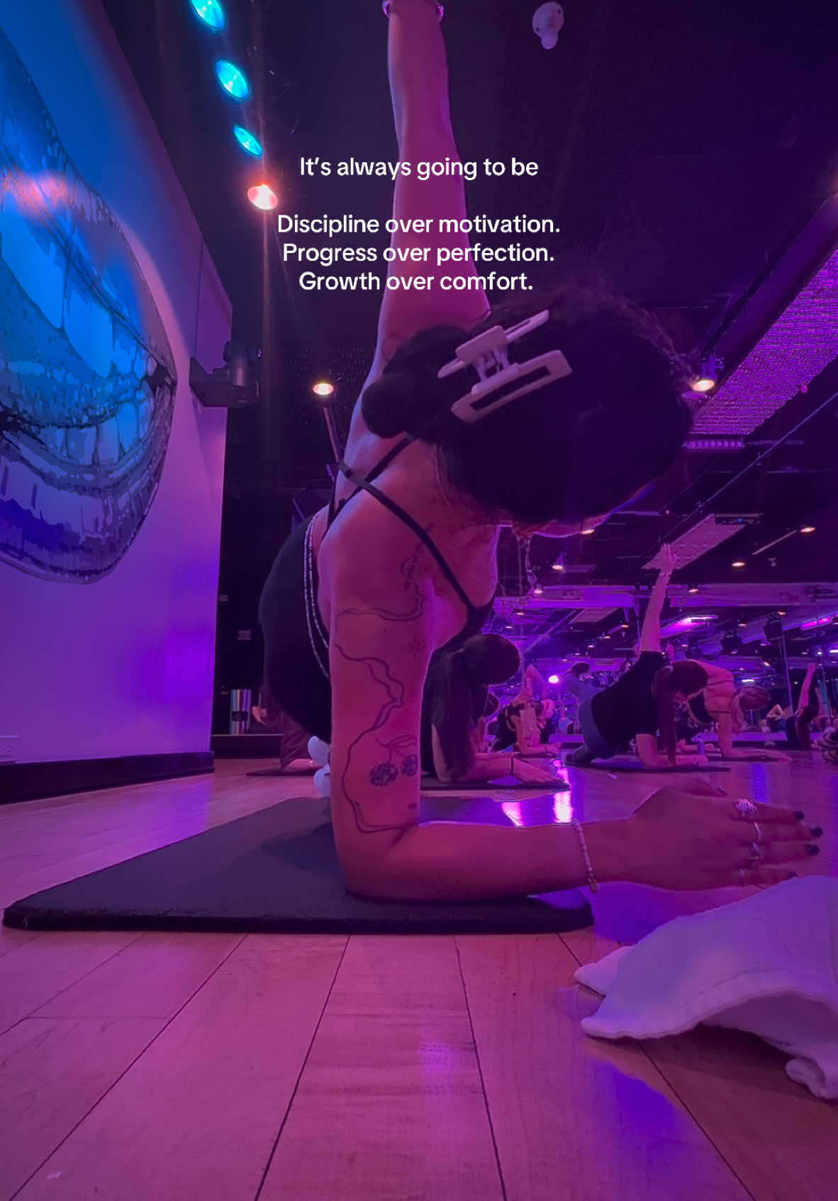 #consistency #consistencyiskey #Fitness #disciplineovermotivation 