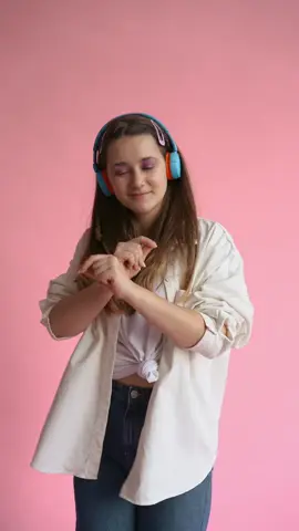 A girl dancing listening to music on her headphones  #photographer #videographer #women #portrait #dancing #headphones #music 