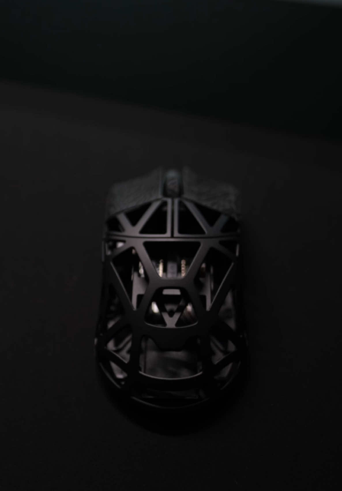 Finally got me a WLMouse Beast X Max🤩 Thank you @Stay™ for the video idea!🫶🏽 #fyp #setup #techtok #artisan #wooting #peripherals #gaming #pc #wlmouse #