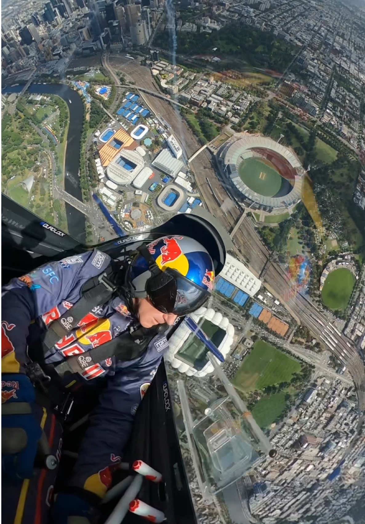 Matt flying high over the @australianopen 🎾✈️ @redbullau @redbullmotorsports #airshow #photography #aviation #aviationphotography #airrace #matthall #matthallracing #aerobatics #redbullracing #airshowvideography #aerobaticdisplay #aerobaticdisplayteam #aerobaticflying #redbullairrace #fighterpilot #topgun #topgunmaverick #pilot #pilotlife #displayflying #speed #lowpass #adrenaline #redbullmotorsports #redbull #race #viral #viralvideos 
