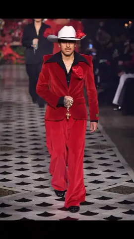 Part 11, extra of 'Mummy Fashion' of Fashion Week Edition ❤️🖤 #mummyfashion #mummyfashiontheseries #fashionweektheseries #fw #fw25 #ss25 #fashionweek #paris #parisstyle #parisfashionweek #parisfashionweek2025 #wc #willychavarria #mexico #mexican #mexicanfashion #mexicanstyle #red #blazer #allblackeverything #Runway #catwalk #model #style #styleinspo #styleinspiration #styleoftheday #sotd #fashion #fashiontiktok #fashionoftiktok #fashionista #fashiongram #fashionlover #fashioninspo #fallandwinter 