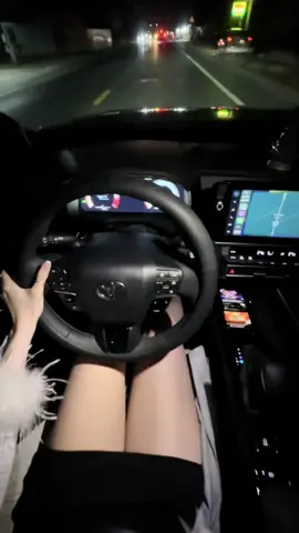 thế là anh bỏ lỡ chuyến xe cuộc đời, biết em vẫn luôn đợi mà không đến nơi 😒 #láixe #camry2025 #camry #viral #trending #xuhuong #bếntre71 #miêntây #nhachaymoingay 