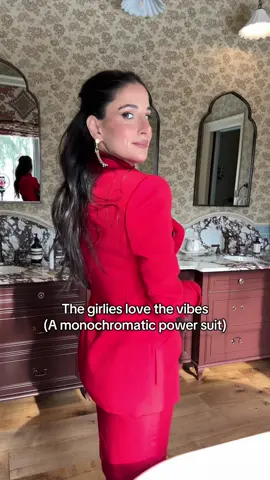 Powerful and feminine #powersuit #torontoinfluencer #torontoinfluencer #ootdinspo #fashiontiktok #redsuitchallenge 