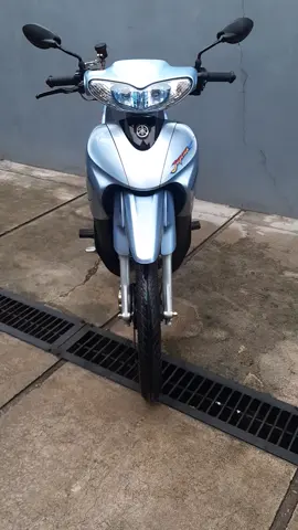 #Jupiter 2001 Original #yamaha #jupiter #restorasimotor #boyangarage #detailing #yamahaindonesia #jupiter5lmseries #fyp #fypシ #pengikut 
