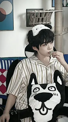kalo hiatus diam di rumah aja ya, istirahat, jangan dengerin kata orang#chenyiheng #chenyiheng_jonathan #chenyiheng_陈奕恒 #tffamily_4th_generation #tffamily🇨🇳💥💯 #tffamily4rdgeneration #tffamily4thgen🇨🇳 #tffamily4 #tffamily #TFfamily #girlstan #TFfam #4upage #tf #fypシ゚viral #fyp #masukberanda 