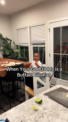 As a Browns fan- highly disappointed in this. Luckily Ezra is cute. #buffalobills #SuperBowl 