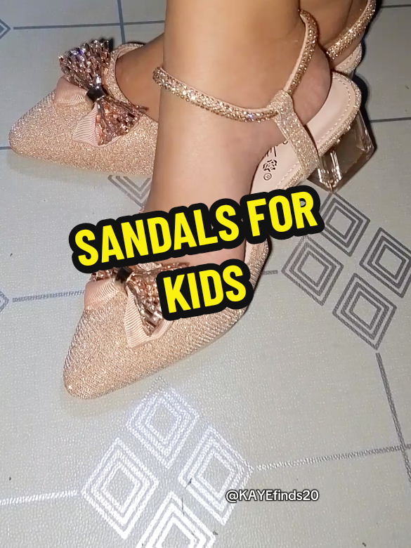 Replying to @maezyymiguel may stock na po mommy size 30-31 for 6-7 yrs old🥰💯✅ #sandals #sandalsforkids #koreansandalsforkids #fypp 