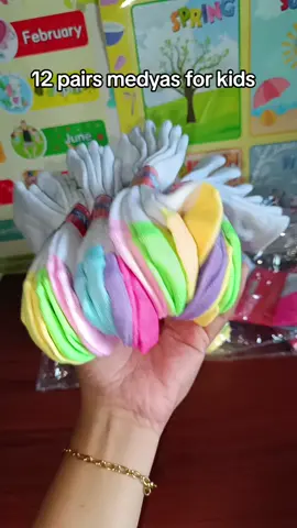 GRABEE sobrang mura for 115 pesos only may 12 pairs ka Ng medyas for your kids ..🛒 #socksforkids #medyas #12pairssocks 