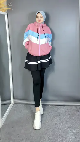 Jaket nya cuman 50K secakep ini😍🫶#jaketparasut #jaketparasutwanita #outfitideas 