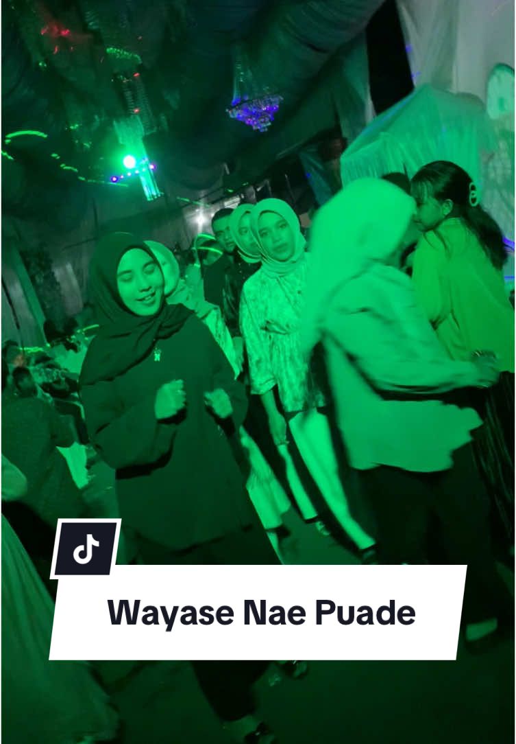 Wayase Nae Puade  @SARAGOUSS Sound Sistym #pesta #wayase #joget #ternate #ternate_malukuutara #lalayonmalukuuatara #lalayon #pestapernikahan 
