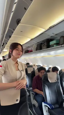 #pramugarisuperairjet #pramugaricantik #pramugaricantik #anousment #fypシ゚viral #superairjet #pramugarimilineal #pramugarilionair #pramugaripesawat #brandatiktok #pramugariindonesia #pramugari #saj 