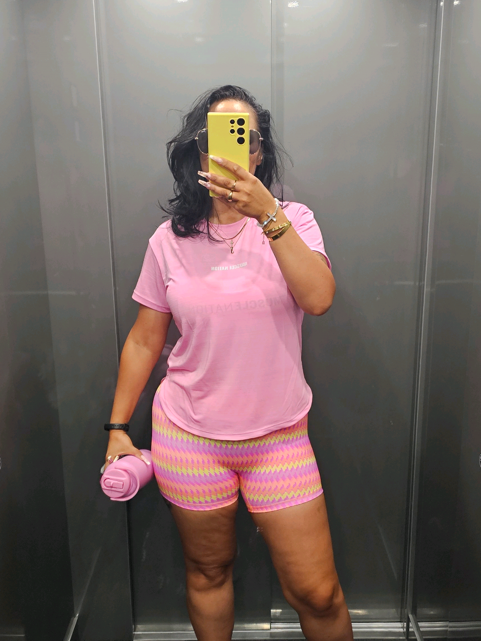 I've never recorded myself at the gym before, so here's to my first video! 🎉 Can't wait to see my progress and form get better! #nitrogym #kingbodiescoaching #kingbodieschallenge #mumlife #Fitness #weightloss #gym #musclenation #getfit @nitrogymbayside 