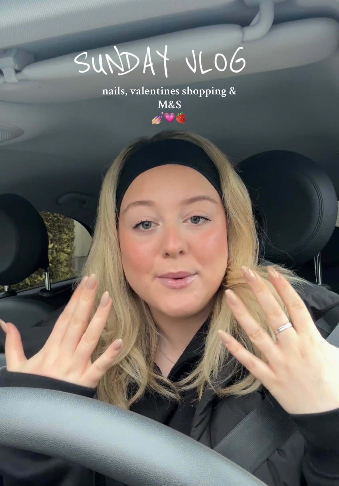 sunday vlog: getting my nails done and trying to find some valentine’s bits 💗💅🏼🍓💌 #nailvlog #sundayvlog #sunday #comeshoppingwithme 