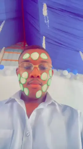 Work each day to do right by the standards you set for yourself.#LifeAsISeeIt @Blaq Forina😎 @Beeztrap KOTM @Cobby Snipper 