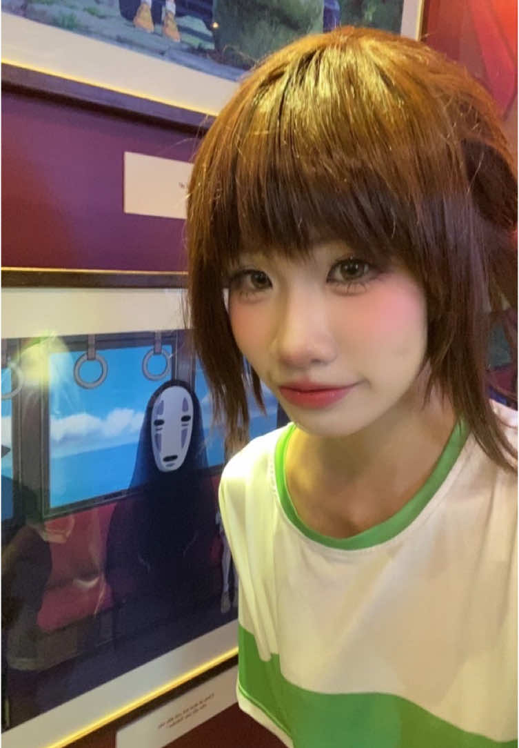 Nay tui lạc vô vùng đất linh hồn 🌸 #xh #xuhuong #viral #xhtiktok #cosplay #chihirocosplay #oginochihiro #sencosplay #荻野千尋 #千 #vungdatlinhhon #SpiritedAway #ghibli #ghiblistudios #ghiblimovie #千と千尋の神隠し #fyp 