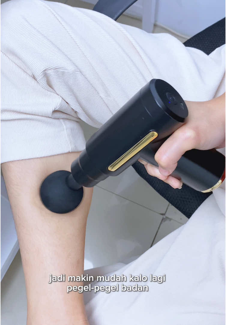 kamu jompo merapat‼️ alat pijat ekektrik untuk kamu yang suka pegel pegel #alatpijatelektrik #pijat #massagetherapy #fyp 