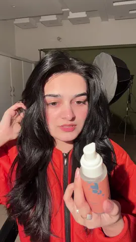 kon hy ya jisny dybara mur k mjhy nhi daikha😂😂😂 -Glow guard hair serum: @mcosmeticsline 