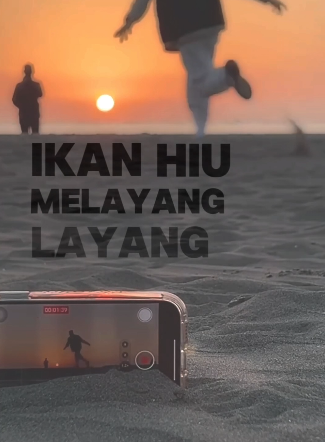trend #CapCut ikan hiu melayang² ⬆️ #daricapcutketiktok #cctt #capcutambassador #trendcapcut #ikanhiumelayang2 #sahacik 