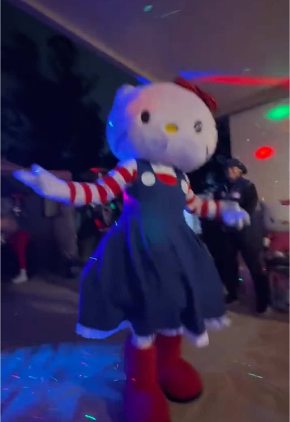hello kitty going crazy🕺 (song: ilyTOMMY - pretty ho3) #hellokitty #hellokittylover #hellokittyandfriends #hellokittycheck #hellokittygirl #hellokittyfinds #hellokittycore #hellokittyhunting #fyp #fypシ #fyppppppppppppppppppppppp #explore #explorepage #explorer #jerk #hoodtrap #plaqueboymax #xaviersobased #underground #undergroundmusic #undergroundrap #1nonly #aestheticmusic #chillvibes #ilytommy #dance #snot #dancetok 