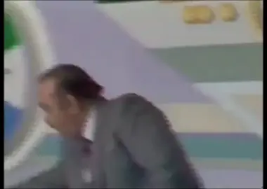 مساجلة شعرية من برنامج «سين جيم» 