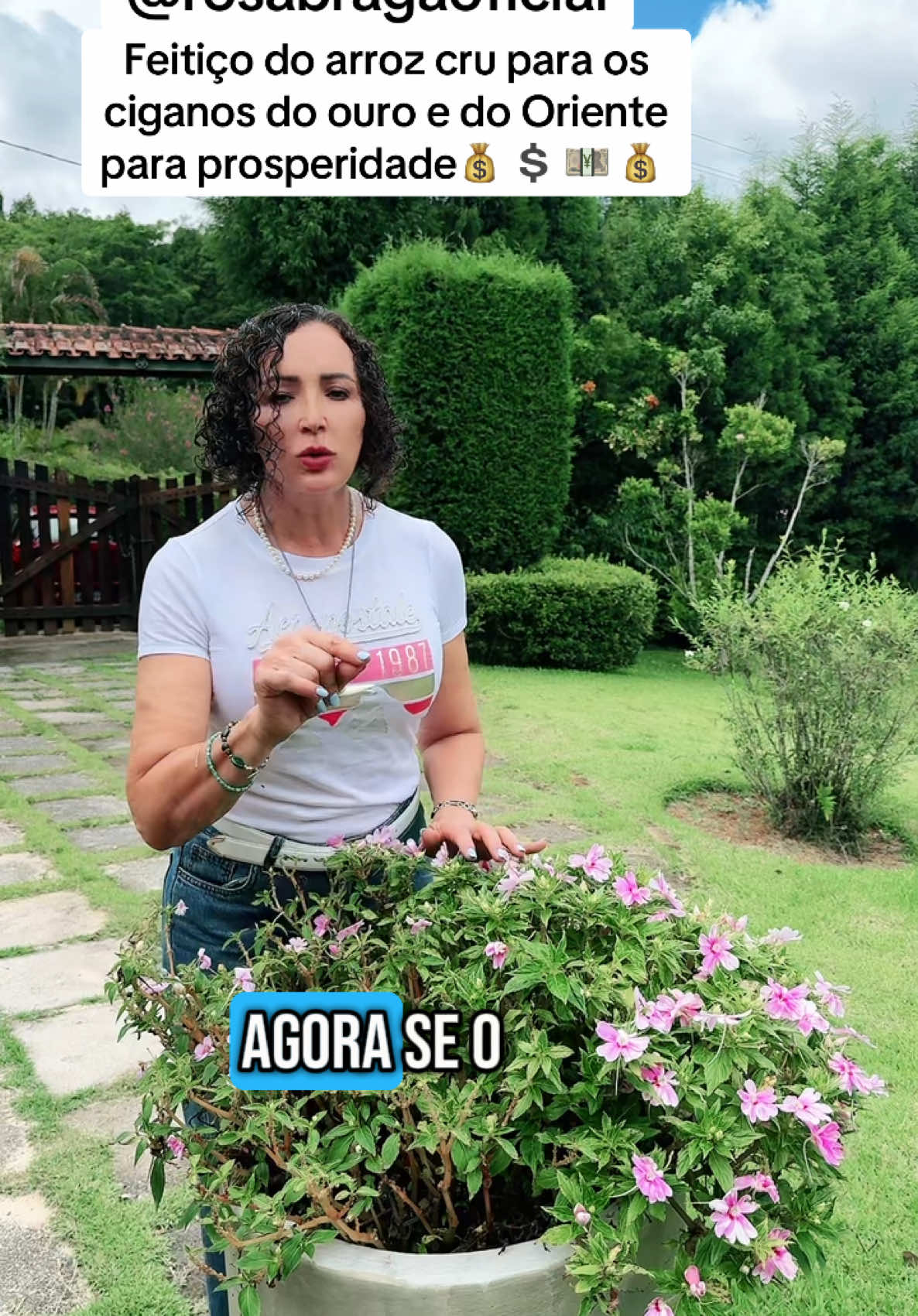 🌟 Já tentou de tudo e nada mudou? 🌟 Se você já passou por simpatias, conjuros e ainda sente que algo está bloqueando sua felicidade, chegou a hora de uma nova abordagem! 💫 Venha fazer uma sessão de tarot comigo, Rosa Braga! Vamos juntos descobrir o que está impedindo você de alcançar o que tanto deseja. É hora de esclarecer as dúvidas e abrir caminhos para a sua felicidade! 📲 Agende sua sessão pelo WhatsApp: +55 15 98140-3943 ou +55 15 98104-3943. Não deixe para amanhã o que pode transformar sua vida hoje! 🌈✨ #feiticodoarroz #magiadoarroparaterdinehiro #magiadoarroz #magiaparaosciganosdoouroedooriente #rosabraga #abruxarosabraga #rosabragaoficial #rosabragatarologa #rosabragabruxa #novoperfil 