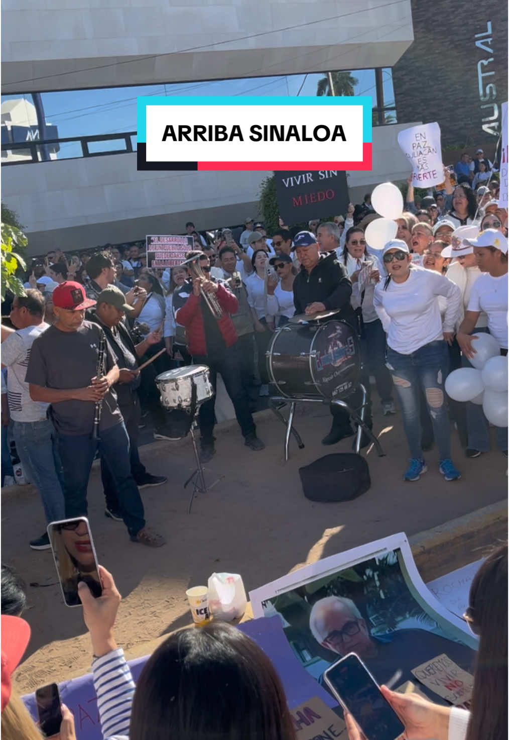 Sacaremos a ese wey de SINALOA 💪🏻💪🏻💪🏻