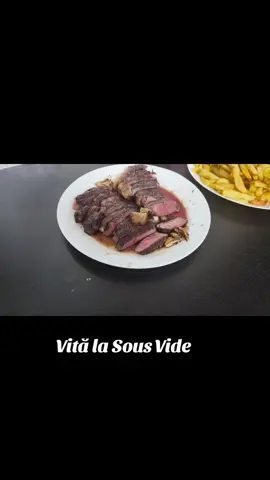 Când îți place să mănânci, ar fi bine să știi să și gătești, măcar ce îți place ție. Vită corectă la Sous Vide. #CapCut 