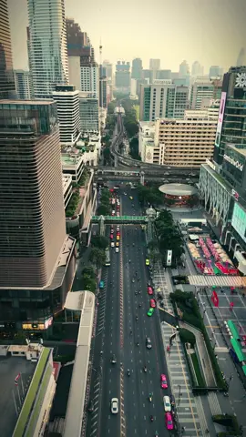 📍Bangkok, Thailand 🇹🇭  #thelormansky #saia #thailand #bangkok #bangkokthailand #city #bigcitylife #urban #dji #djimini4pro #drone #dronetravel 