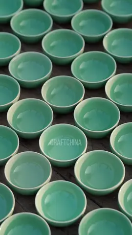 Traditional Firing of Longquan Celadon #craftchina