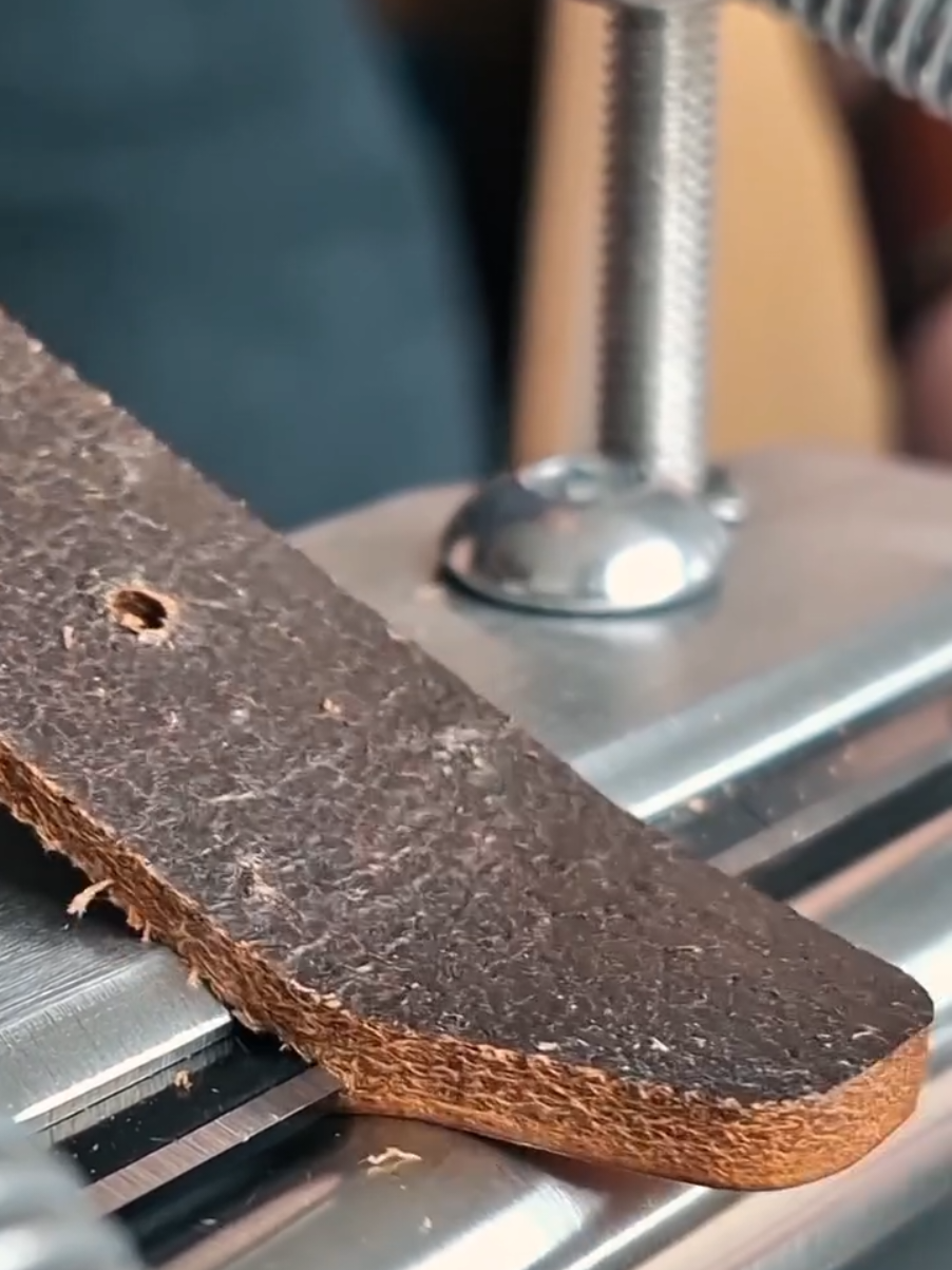 ⚜Making watch straps. Part 1 #craft #handmade #handcraft #satisfying #relax #asmrsounds #leathercraft  #bentshandmade #asmr 