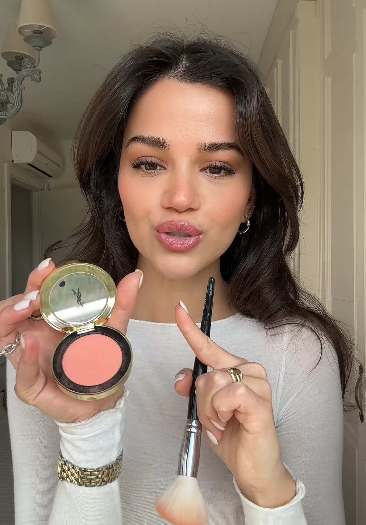 Yeni renk geldi 🫶🏼 #ysl #yslbeauty #yslmakemeblush #yslmakeup 